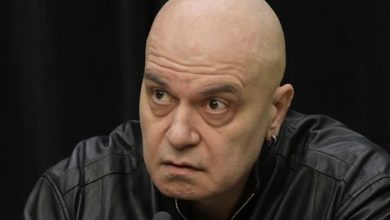 МРЪСЕН НОМЕР: Слави Трифонов рекетирал коалицията с АПИ