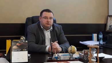 ПОЗОР: Кметът на ГЕРБ в Свищов Генчо Генчев изнудван от двама роми след мъжки еротичен масаж (ВИДЕО)