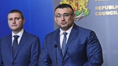 Шести месец НАП рови имането на бившите министри от ГЕРБ Владислав Горанов и Младен Маринов