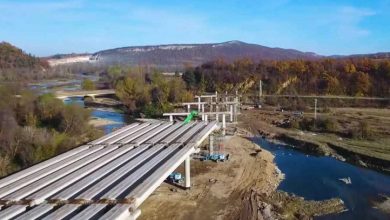 Фирма на ГЕРБ-ДПС прибра 5 млн. за китки и храсти по магистрала, която още не е построена