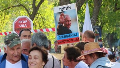 Гешев пак дреме: Чака МВР да удари „троловете” на Путин в България