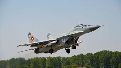 ИЗЛАГАЦИЯ: Защо са ѝ на България старите МиГ-29 и С-300