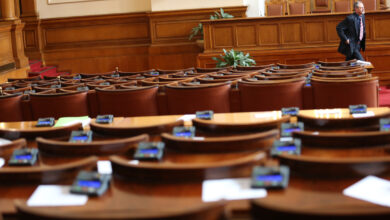 Новата четворна коалиция ГЕРБ-ДПС-ИТН и „Възраждане” спъна парламента