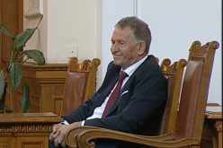 Стойчо Кацаров е бил в конфликт на интереси като служебен министър