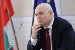 ВСС отказа да прекрати предсрочно мандата на главния прокурор.Провал на министър Йорданова