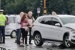 Съпругата на Бойко Рашков катастрофира в София, вътрешният министър пристигна на място (Снимки)