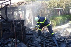 Двама загинаха при пожар в блок в София