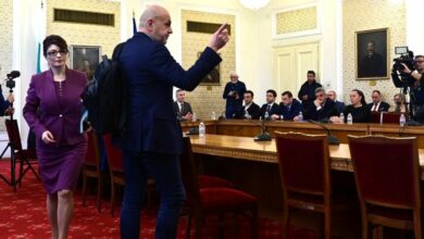 Морков и тояга: ПП събра партиите за кабинет