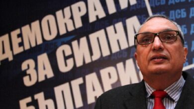 Диви скандали тресат партията на Иван Костов