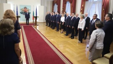 НОВИНА в Narod.bg: Румен Радев оставя служебния кабинет, но с нов премиер (ето министрите)
