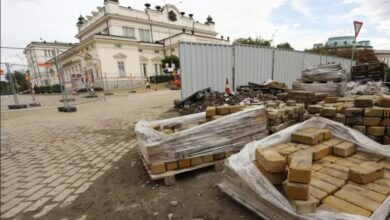 НОВИНАТА: Лаура Кьовеши обискира офиси в София на „Трейс“ за грабежа с жълтите павета